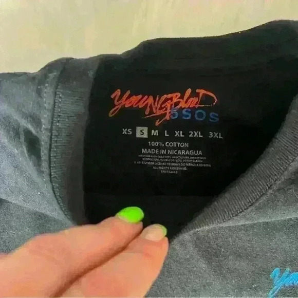 Five Seconds Of Summer Youngblood 2018 Tour T-Shirt Small - Picture 4 of 4